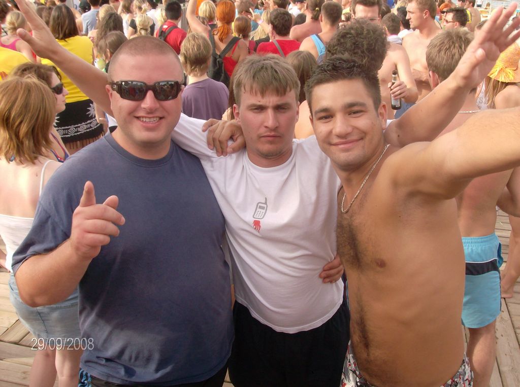 i/Kranj/Absolvent08/10-BeachParty/absolvent 2205.jpg